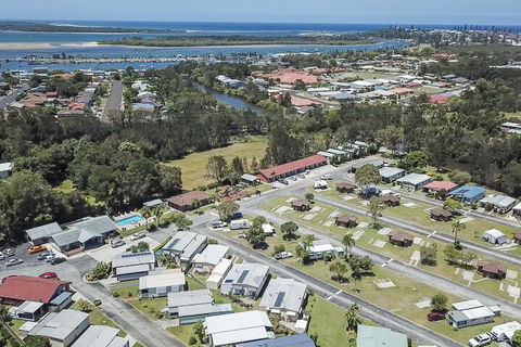Yamba Waters Holiday Park - Redcliffe Tourism 3