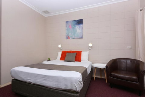 Motel Poinsettia - Redcliffe Tourism 2