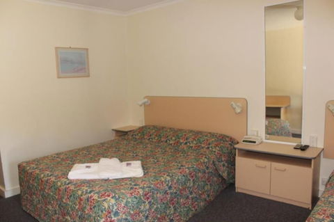 Mid Coast Motor Inn - Redcliffe Tourism 2