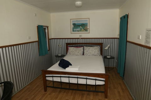 Scottys Mission Beach YHA - Redcliffe Tourism 3