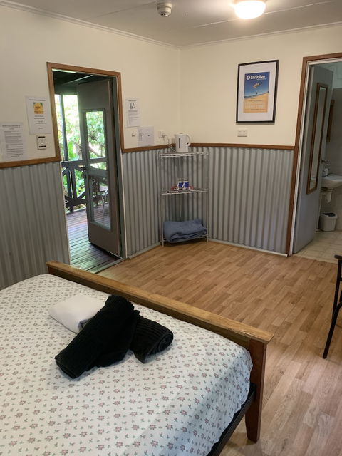Scottys Mission Beach YHA - Redcliffe Tourism 4