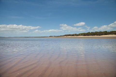 City Beach Holiday House - Redcliffe Tourism 4