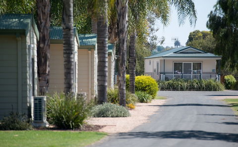 Berri Riverside Holiday Park - Redcliffe Tourism 5
