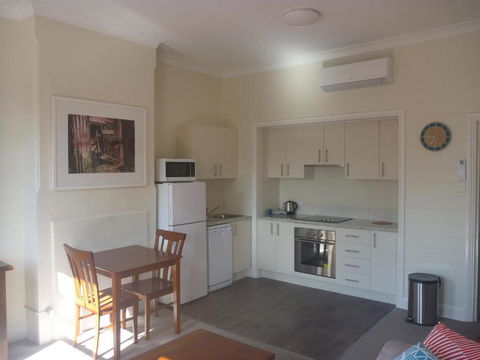 Apartments On Grey - Redcliffe Tourism 1