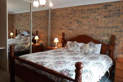 Acacia Apartments - Redcliffe Tourism 2