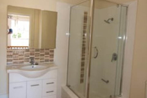 Newcastle Terraces & Apartments NBC Apartments - Redcliffe Tourism 2