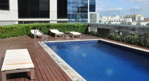 AKOM AT Docklands - Redcliffe Tourism 4
