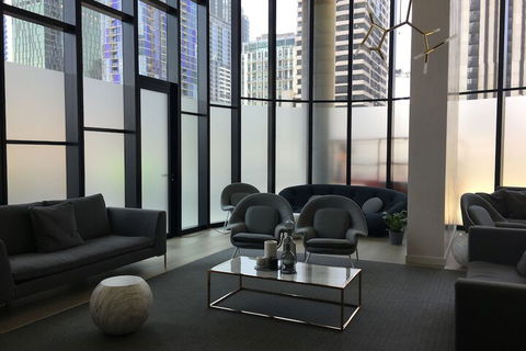 IFSuites (IFSTAYS) EQ Tower - Redcliffe Tourism 4