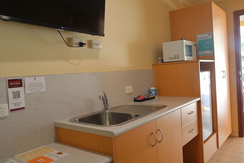Country Roads Motor Inn Gayndah Qld - Redcliffe Tourism 4