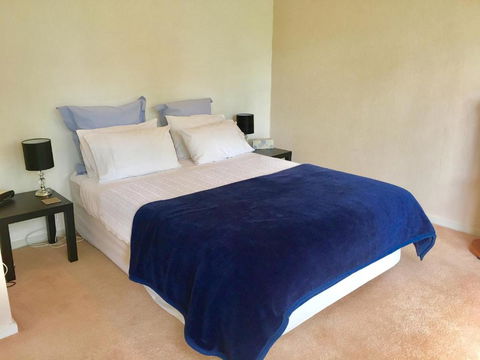 Wildwood Lodge - Redcliffe Tourism 1