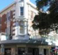 The Crown  Anchor Hotel - Redcliffe Tourism
