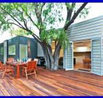 Whatmans Beach House - Redcliffe Tourism