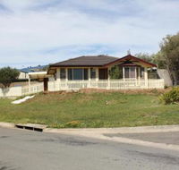Maslin Beach House - Redcliffe Tourism