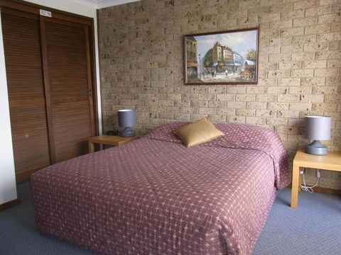 A Furnished Townhouse In Goulburn - Redcliffe Tourism 6