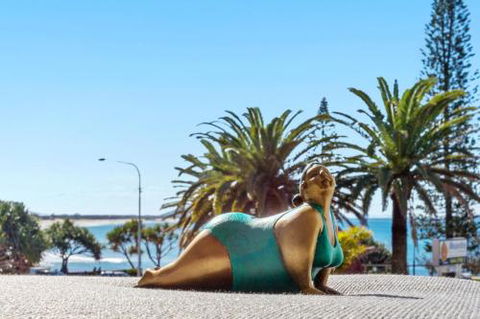 Alex Headland Beachfront - Redcliffe Tourism 4