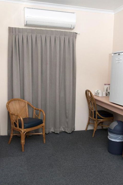Jackaroo Motel - Redcliffe Tourism 5