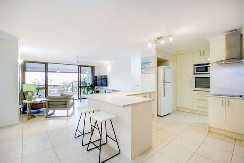 Aqua Marine Boutique Apartment - Redcliffe Tourism 7