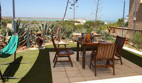 Shark Bay B & B - Redcliffe Tourism 5