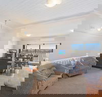 Newcastle Short Stay Apartments - Vista Apartment - Redcliffe Tourism