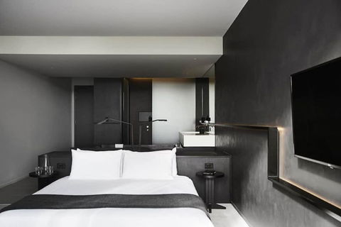 Jackalope Hotel - Redcliffe Tourism 2