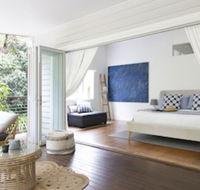 Mahalo House - Redcliffe Tourism