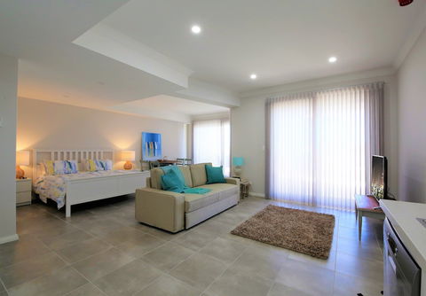 Studio Style Mindarie Marina - Redcliffe Tourism 4