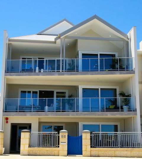 Studio Style Mindarie Marina - Redcliffe Tourism 1