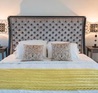 By Concierge - 'Daphne' DESIGNER Abode - Redcliffe Tourism