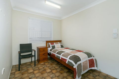 Beachside Holiday Home - Redcliffe Tourism 1