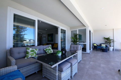 Marina Views At Mindarie Marina - Redcliffe Tourism 2
