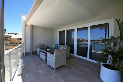 Marina Views At Mindarie Marina - Redcliffe Tourism 0