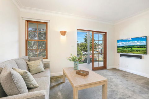 Bellevue Accommodation - Redcliffe Tourism 5