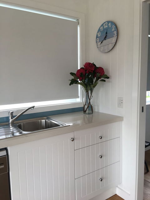 Red Waratah - Redcliffe Tourism 0