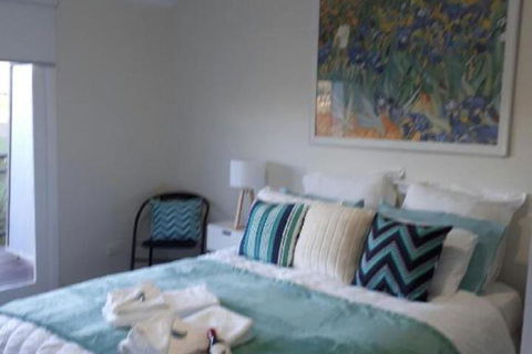 Rosewhite House - Redcliffe Tourism 7