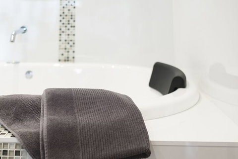 Balangara Cottages - Redcliffe Tourism 2