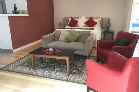 Balangara Cottages - Redcliffe Tourism 6