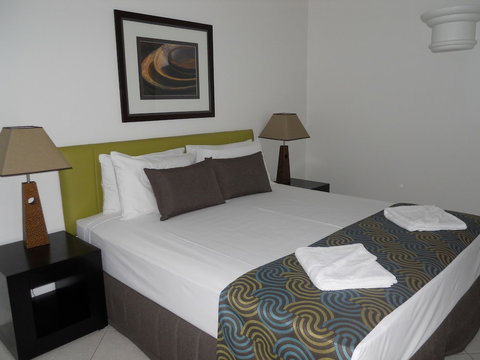 BeachView Apartments At Villa Paradiso - Redcliffe Tourism 5