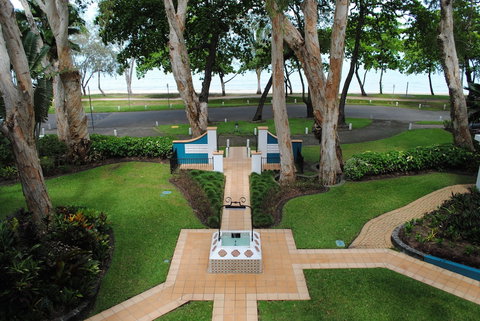 BeachView Apartments At Villa Paradiso - Redcliffe Tourism 1