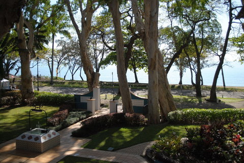 BeachView Apartments At Villa Paradiso - Redcliffe Tourism 4