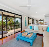 Apricari oasis by the sea - Redcliffe Tourism