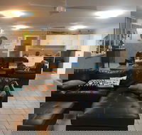 17 North Street Budget Accommodation - Redcliffe Tourism