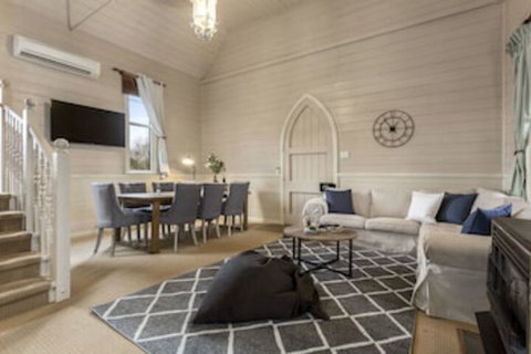 Tasmania Frankford Road (i) - Redcliffe Tourism 0