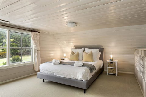 Tasmania Frankford Road (i) - Redcliffe Tourism 3