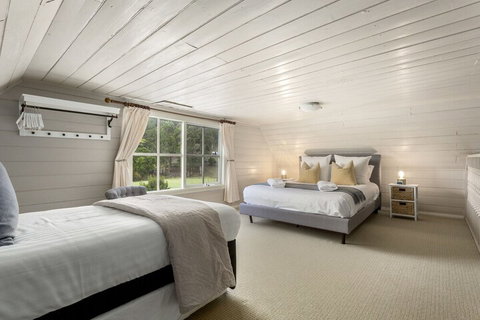 Tasmania Frankford Road (i) - Redcliffe Tourism 4