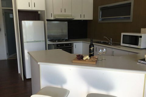 Urban Edge Apartments Bendigo - Redcliffe Tourism 4