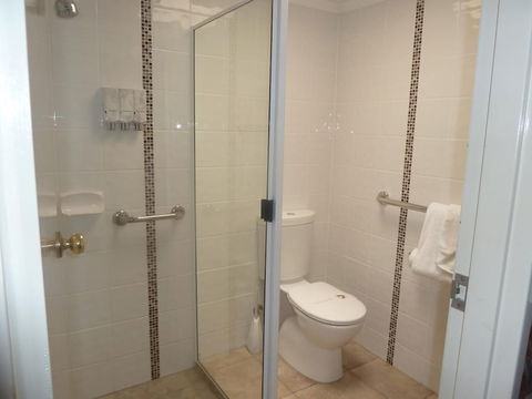 Pioneer Lodge Motel - Redcliffe Tourism 5