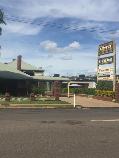 Pioneer Lodge Motel - Redcliffe Tourism 0