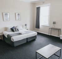General Roberts Hotel - Redcliffe Tourism