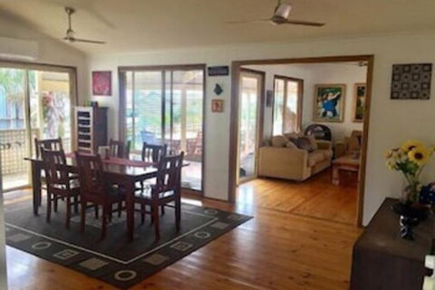 Casa Colombia - Redcliffe Tourism 4