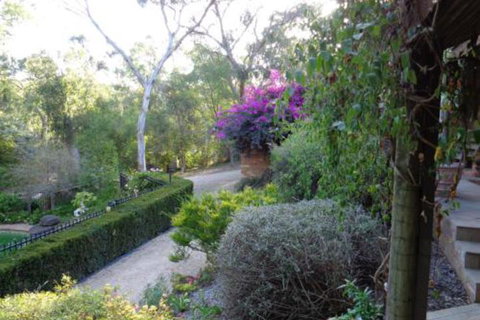 Eltham South Lodge - Redcliffe Tourism 0